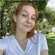 Étudiante en Langues, Littératures et Civilisation Étrangères